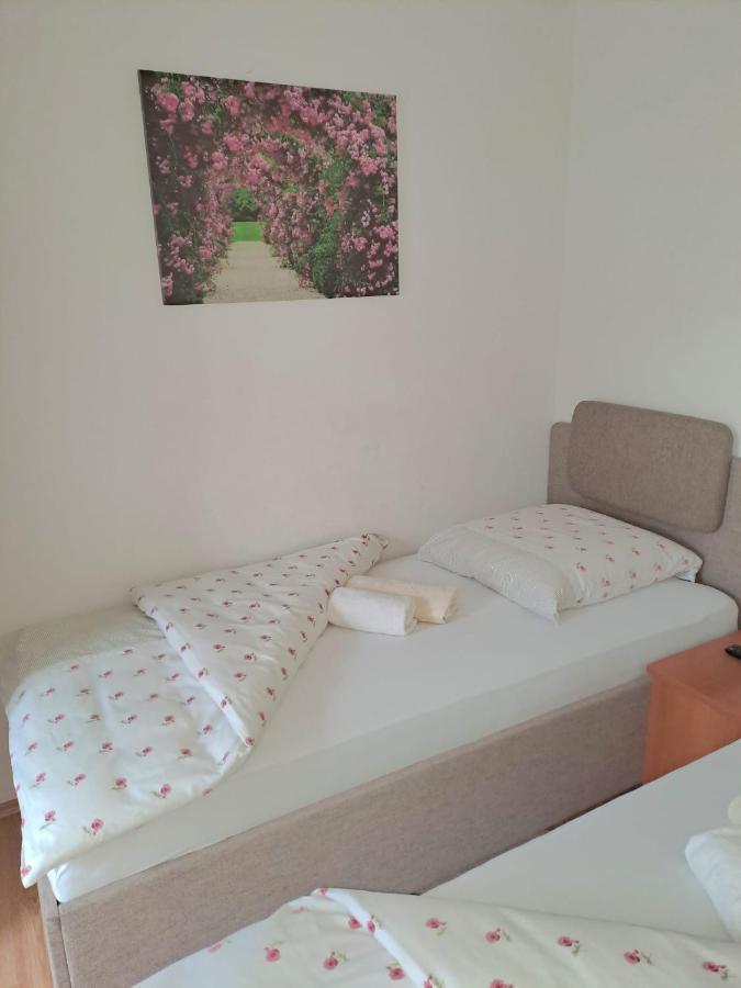 Apartment Angie Трогір Екстер'єр фото